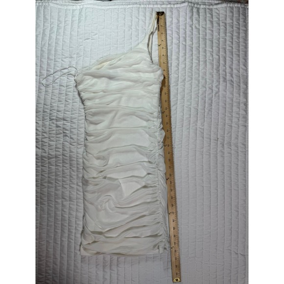 Princess Polly, one shoulder rouched white dress, size 2 - Picture 3 of 6